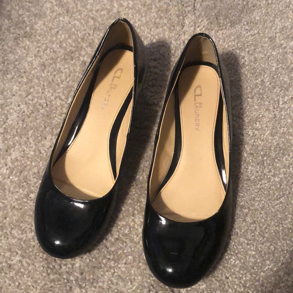 CL by Laundry low pump heels